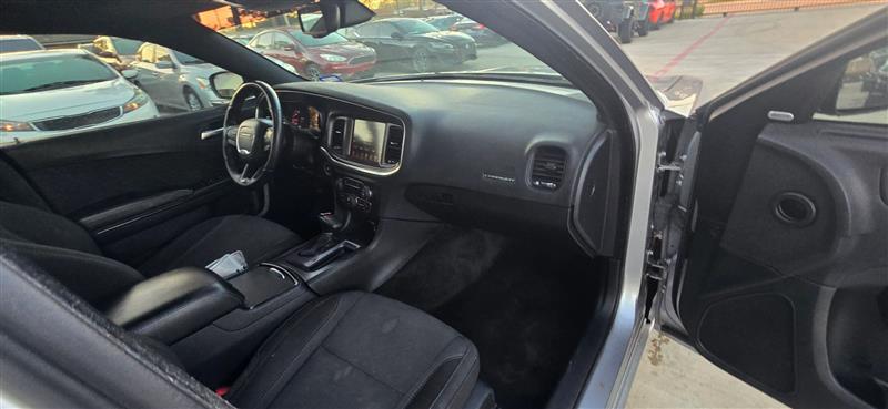 Dodge Charger SXT 2016