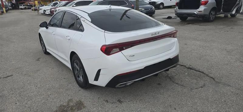 Kia K5 LX 2022