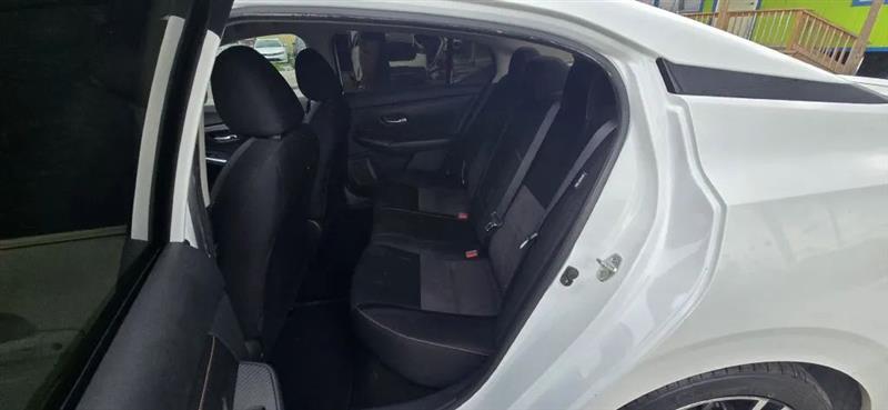 Nissan Sentra SR 2020