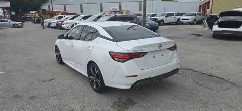 Nissan Sentra SR 2020