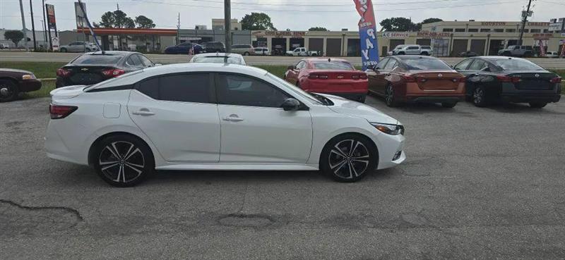 Nissan Sentra SR 2020