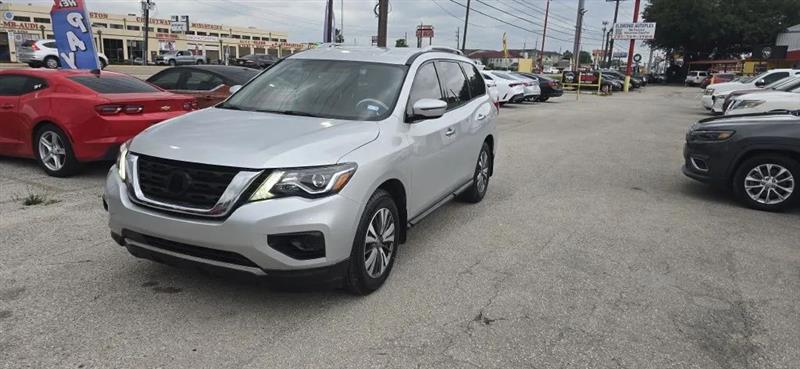 Nissan Pathfinder S 2WD 2017