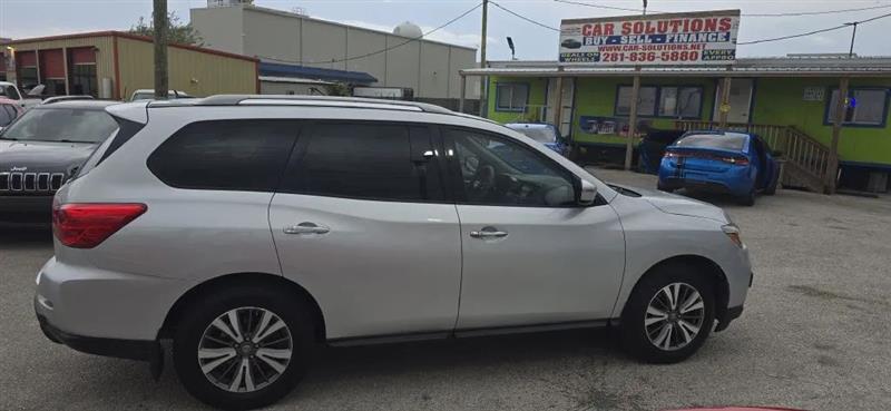 Nissan Pathfinder S 2WD 2017