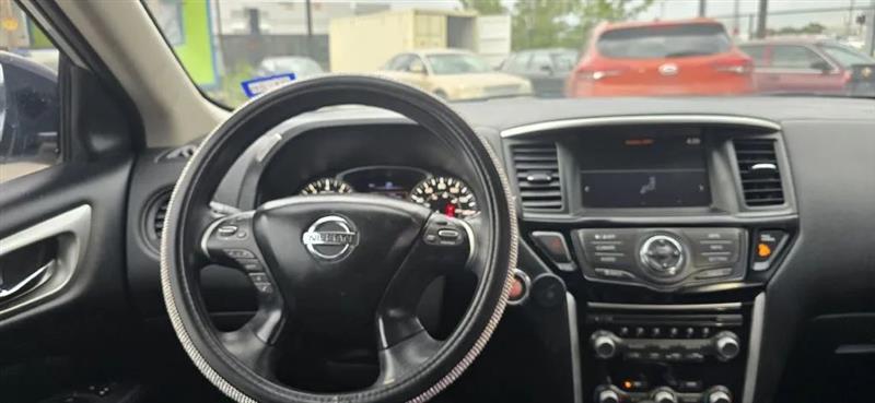 Nissan Pathfinder S 2WD 2017