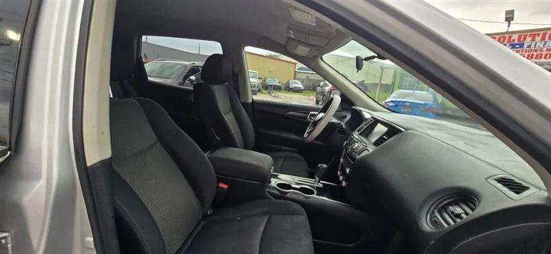 Nissan Pathfinder S 2WD 2017