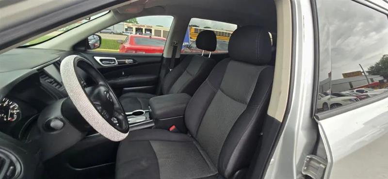 Nissan Pathfinder S 2WD 2017