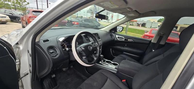 Nissan Pathfinder S 2WD 2017