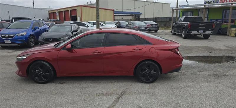 Hyundai Elantra SEL 2021