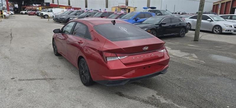 Hyundai Elantra SEL 2021