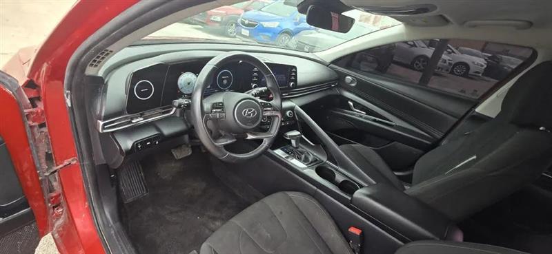 Hyundai Elantra SEL 2021