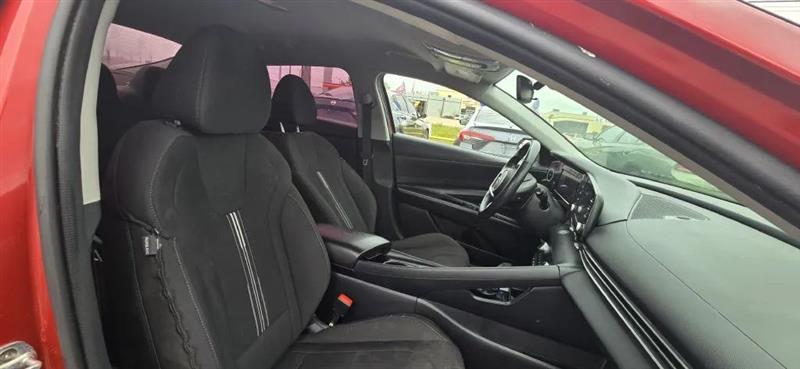 Hyundai Elantra SEL 2021