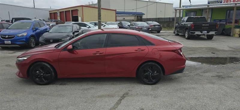 Hyundai Elantra SEL 2021