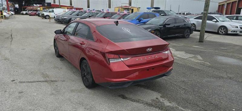 Hyundai Elantra SEL 2021