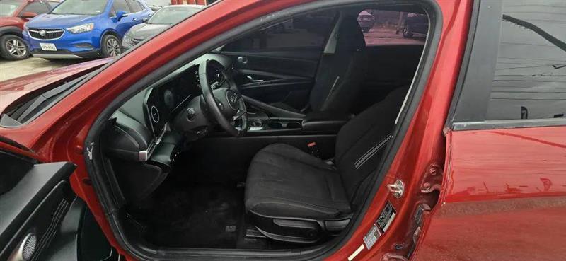 Hyundai Elantra SEL 2021