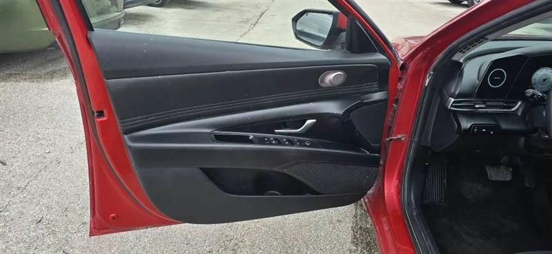 Hyundai Elantra SEL 2021