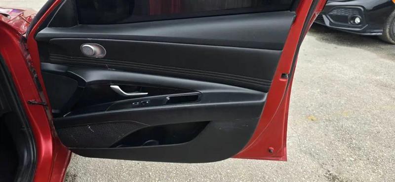 Hyundai Elantra SEL 2021