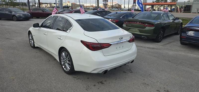 Infiniti Q50 3.0t LUXE 2018