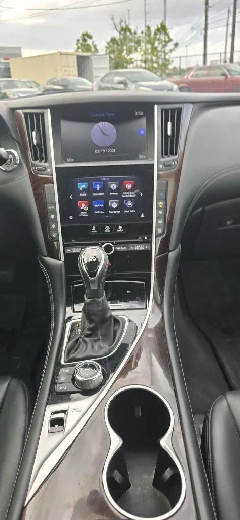 Infiniti Q50 3.0t LUXE 2018