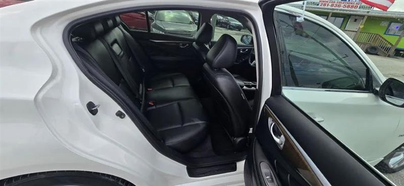 Infiniti Q50 3.0t LUXE 2018