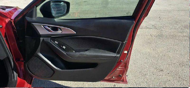 Mazda MAZDA3 i Sport AT 4-Door 2017