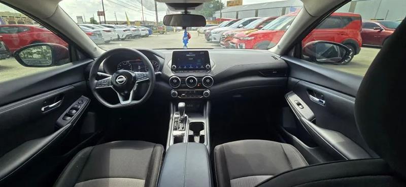 Nissan Sentra SV 2024