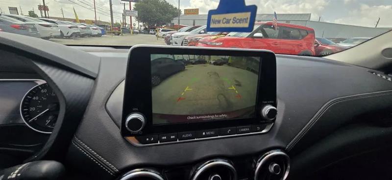 Nissan Sentra SV 2024