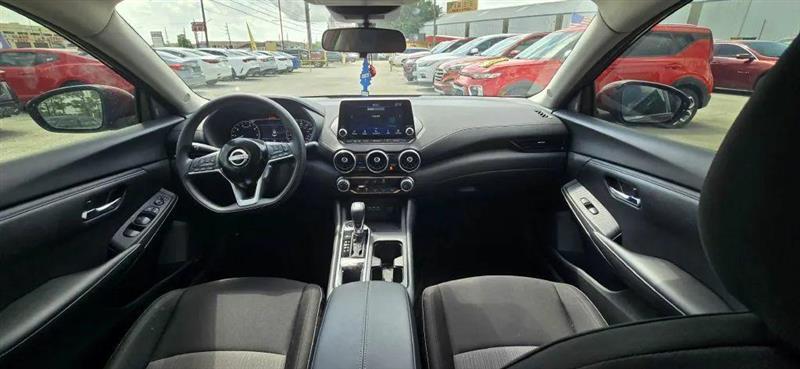 Nissan Sentra SV 2024