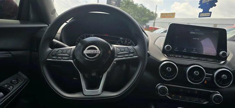 Nissan Sentra SV 2024