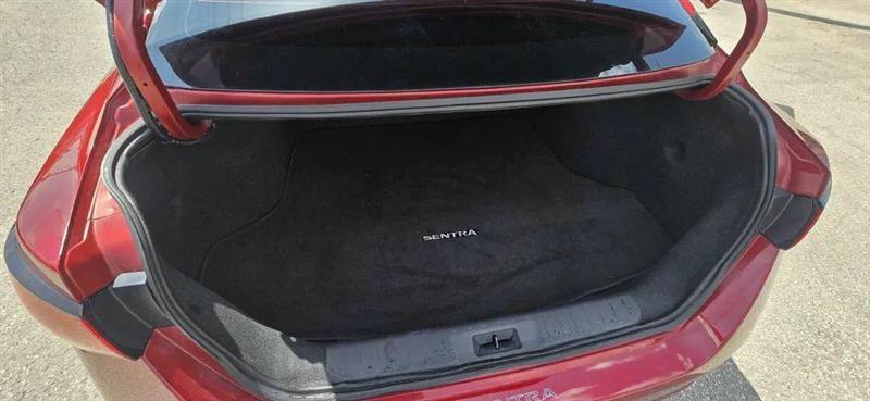 Nissan Sentra SV 2024