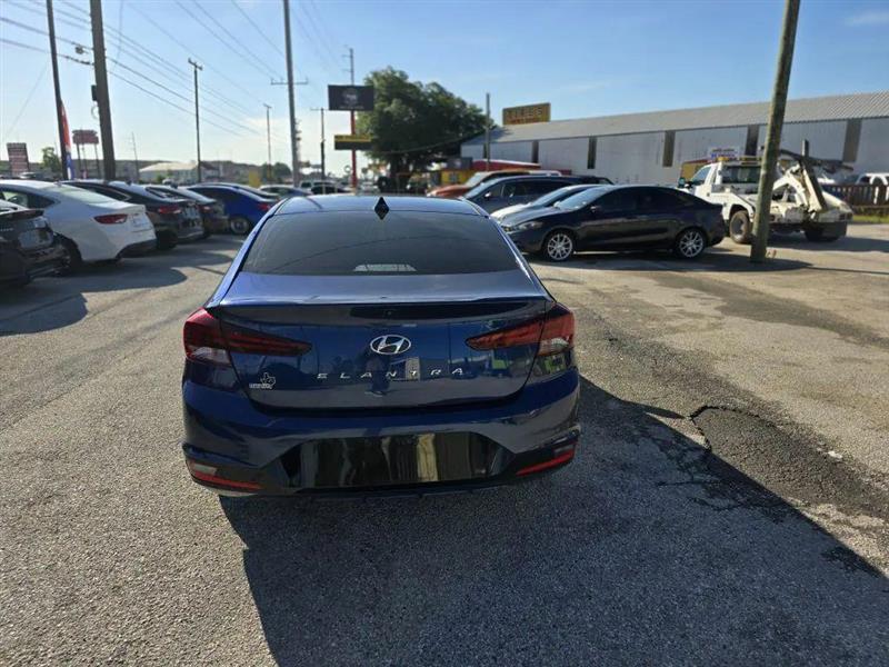 Hyundai Elantra Limited 2020