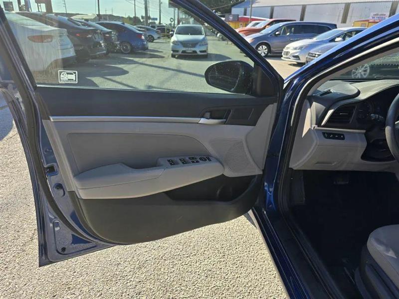 Hyundai Elantra Limited 2020