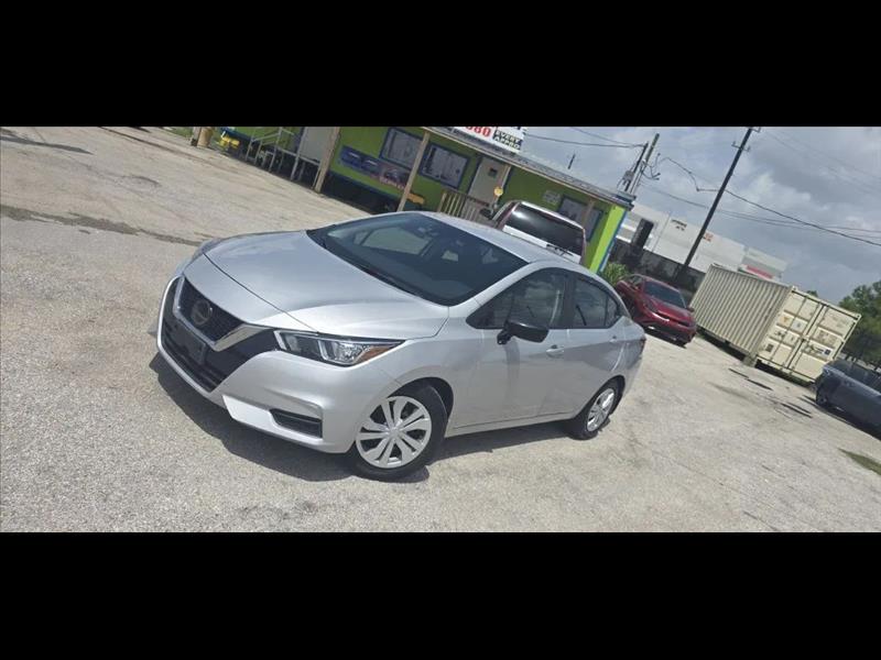 2021 Nissan Versa S CVT