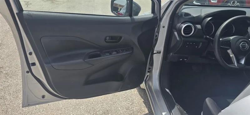 Nissan Versa S CVT 2021