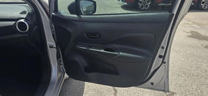 Nissan Versa S CVT 2021