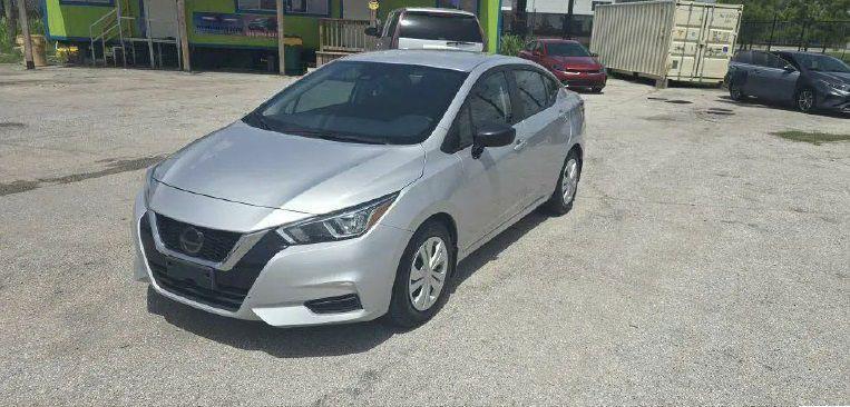 Nissan Versa S CVT 2021