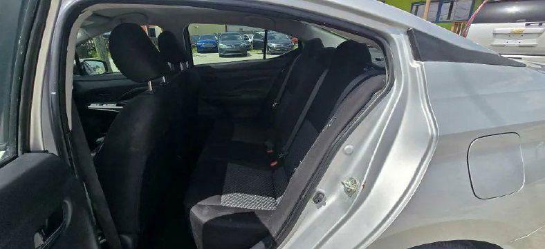 Nissan Versa S CVT 2021