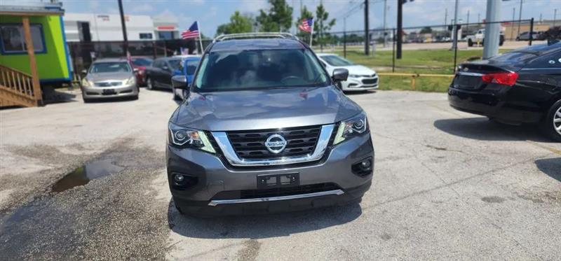 Nissan Pathfinder SL 2WD 2017