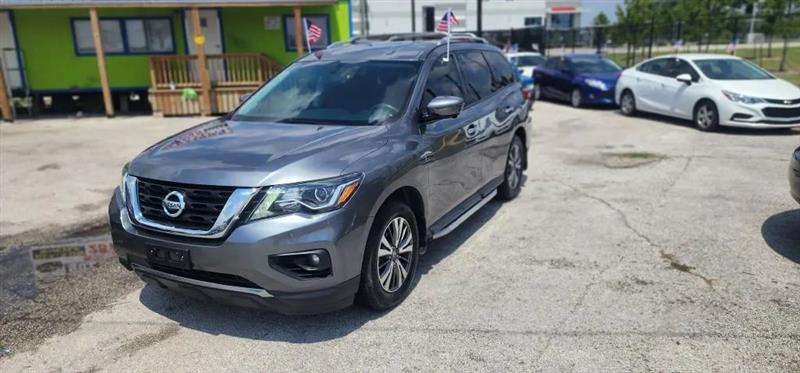 Nissan Pathfinder SL 2WD 2017