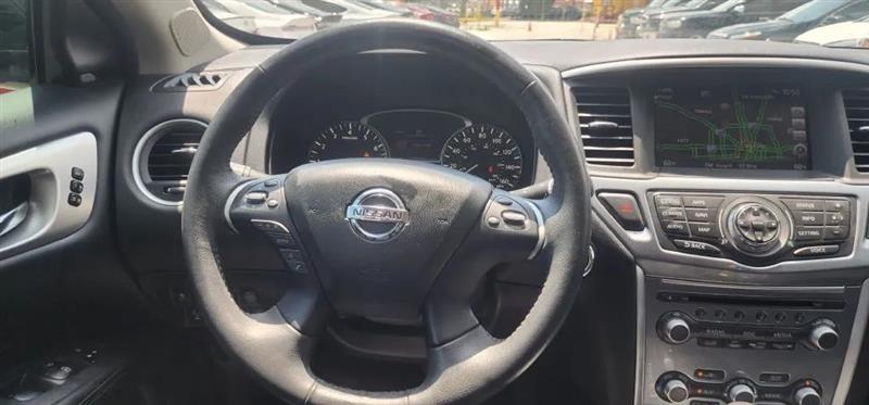 Nissan Pathfinder SL 2WD 2017