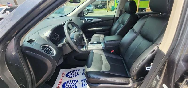 Nissan Pathfinder SL 2WD 2017