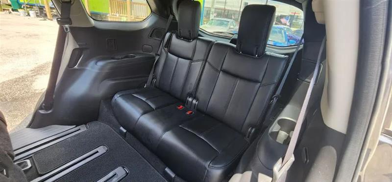 Nissan Pathfinder SL 2WD 2017