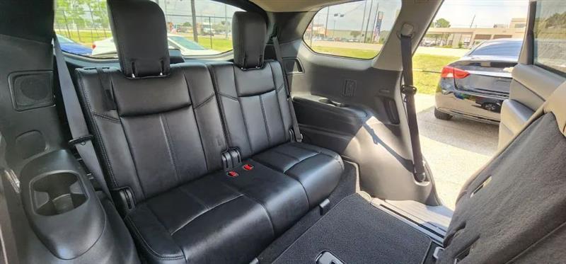 Nissan Pathfinder SL 2WD 2017