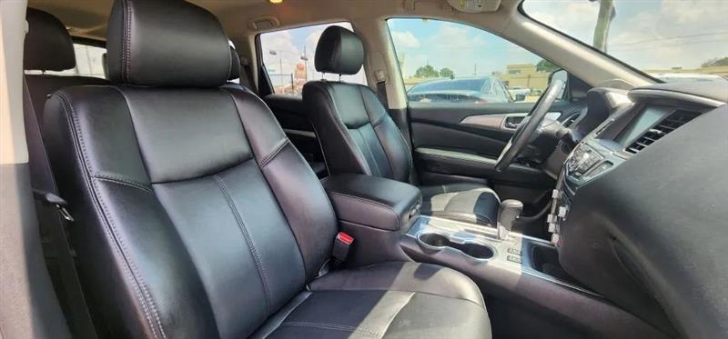 Nissan Pathfinder SL 2WD 2017