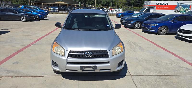 Toyota RAV4 Base I4 2WD 2010