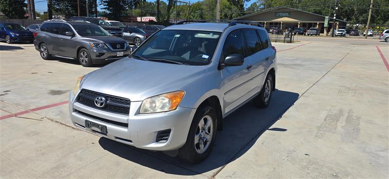 Toyota RAV4 Base I4 2WD 2010