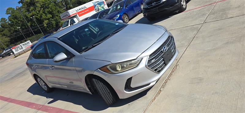 Hyundai Elantra SE 6AT 2018