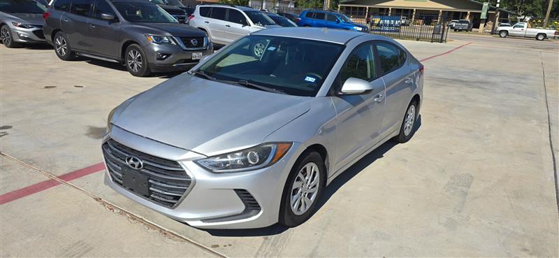 Hyundai Elantra SE 6AT 2018