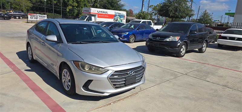 Hyundai Elantra SE 6AT 2018