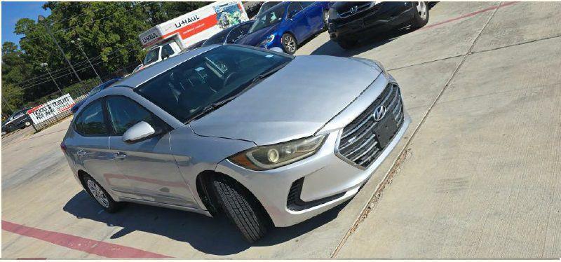 Hyundai Elantra SE 6AT 2018
