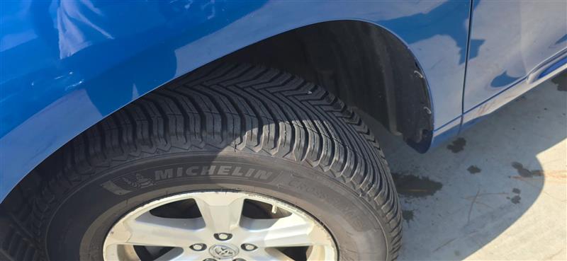 Toyota Highlander Base 4WD 2008